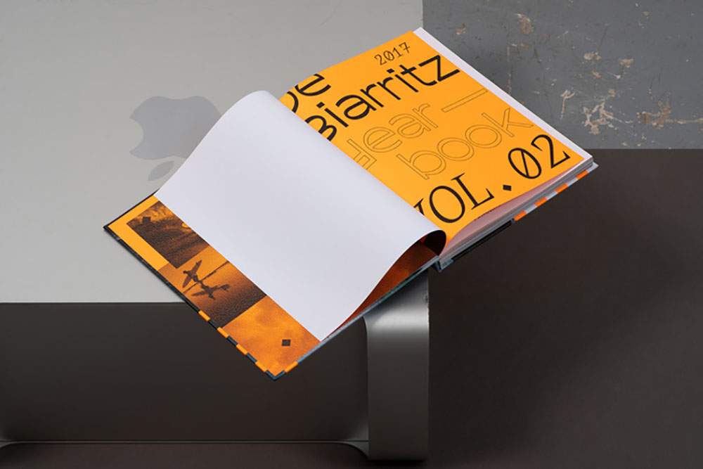 企業(yè)集團年鑒設計,英文年鑒設計案例欣賞 企業(yè)集團年鑒設計,英文年鑒設計案例欣賞