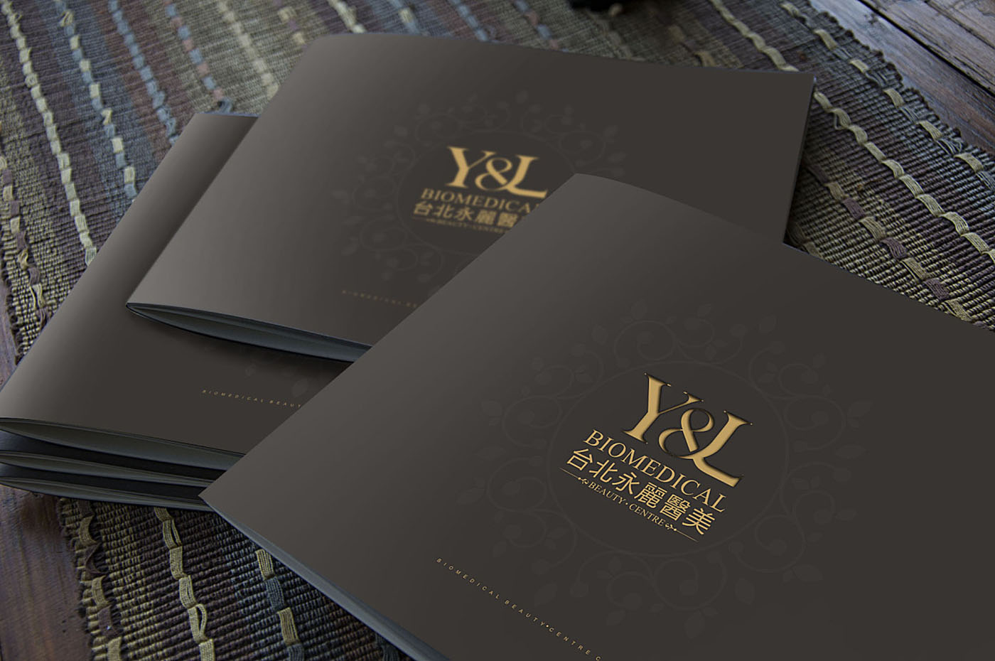 醫(yī)美集團(tuán)畫冊設(shè)計-醫(yī)美行業(yè)畫冊設(shè)計公司 醫(yī)美集團(tuán)畫冊設(shè)計-醫(yī)美行業(yè)畫冊設(shè)計公司